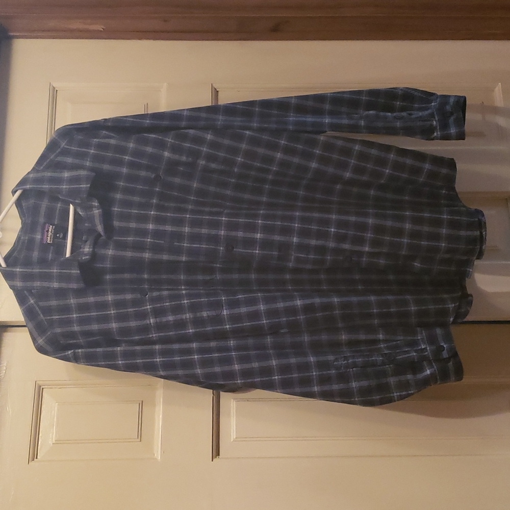 Patagonia mens button down shirt